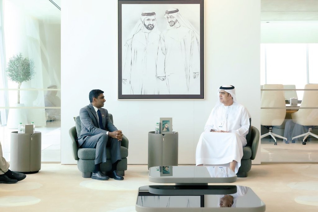 Consul General Shri Satish Kumar Sivan  @cgidubai  called on H.E. Mr.  Essam Issa Al Humaidan, Council Member & Attorney General of Dubai (AG) and met other senior officials of Dubai Public Prosecution.