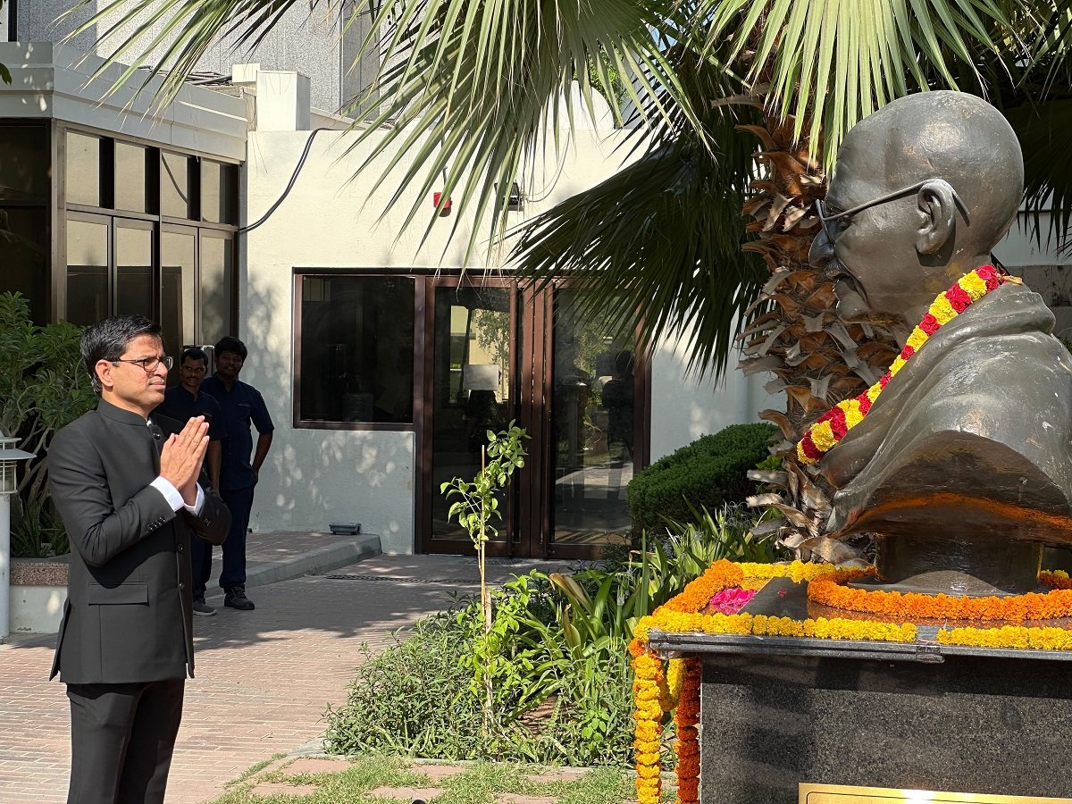 On the solemn occasion of GandhiJayanti, Consul General Dr. E. Vishnu Vardhan Reddy, paid floral homage to the bust of Mahatma Gandhi at the Consulate.