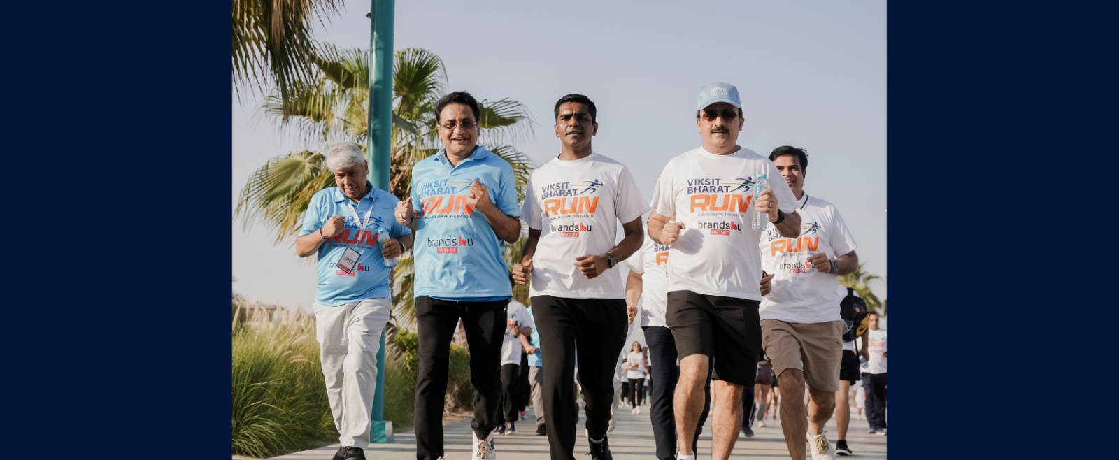 Consul General Shri Satish Sivan was joined by 2000 participants during the Viksit Bharat Run at Kite Beach. September 28, 2025