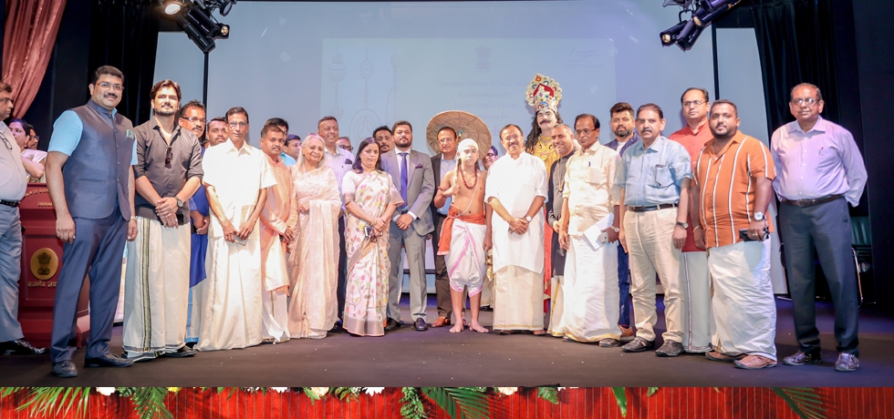 Hon’ble Shri V. Muraleedharan, Minister of State for External Affairs & Parliamentary Affairs joined Indian community members in the UAE for Onam celebrations. Sep 16, 2022