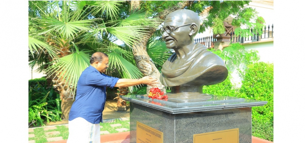 MOS V. Muraleedharan, paid his tribute to Mahatma Gandhi at the Consulate premises on Dec 22, 2023